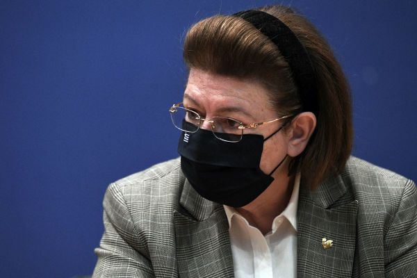 η Λίνα Μενδώνη